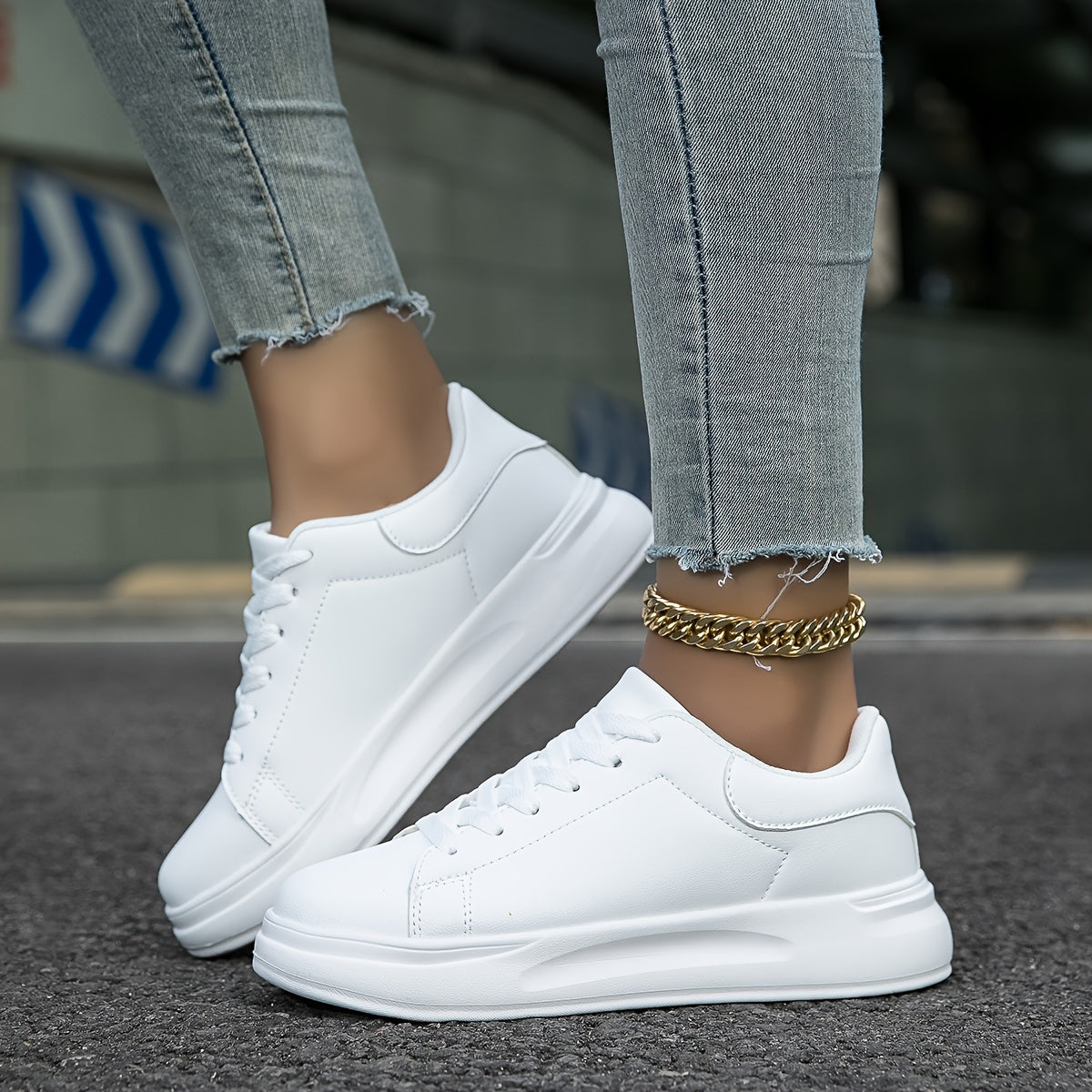 Damen Sneakers – Low-Top – Kunstleder – Schnürung – Bequeme Laufsohle