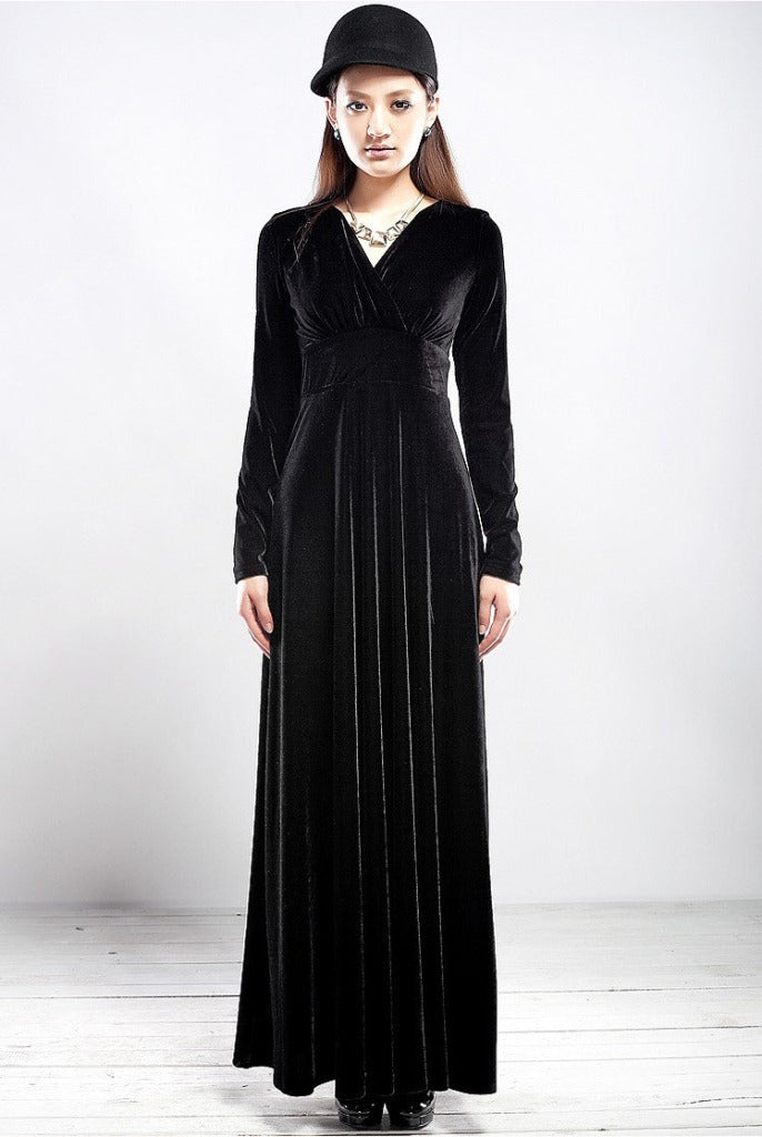Damen Abendkleid – Langarm – V-Ausschnitt – Wickeloptik – Bodenlang aus Samt