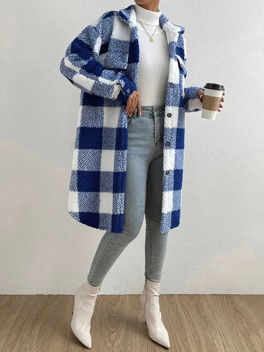 Damen Teddy Mantel – Oversized Fit – Karomuster – Mittellang mit Brusttaschen