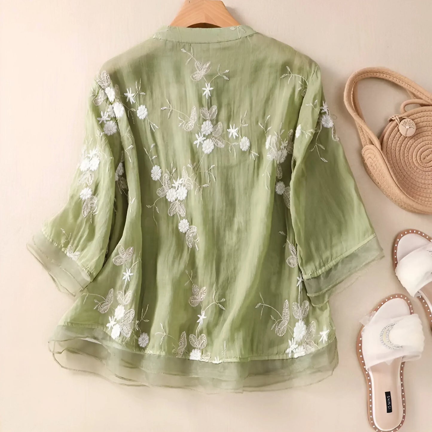 Damen Bluse – Lockerer Schnitt – Florale Stickerei – Knopfleiste – 3/4 Ärmel
