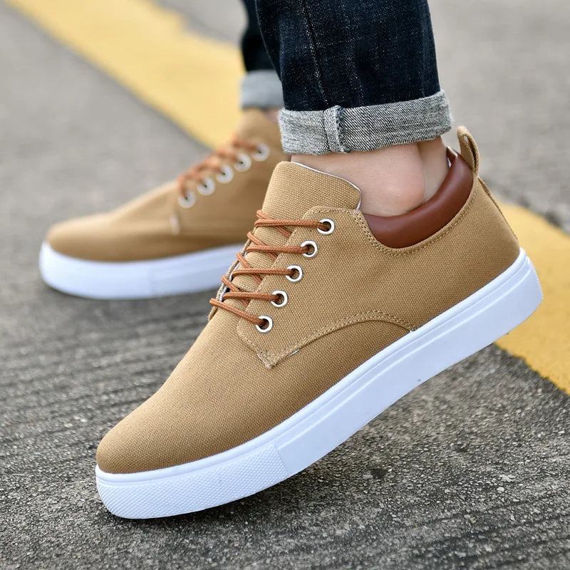 Herren Sneakers – Low Top – Atmungsaktives Gewebe – Lederakzent – Bequeme Passform