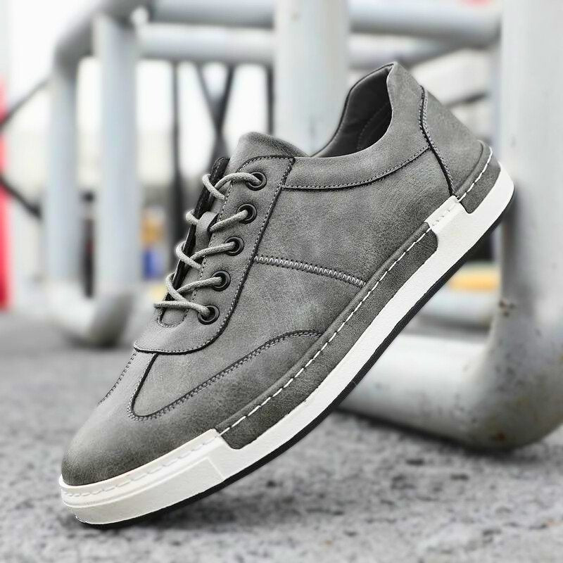 Herren Sneaker – Low Top – Lederoptik – Schnürung – Robuste Gummisohle