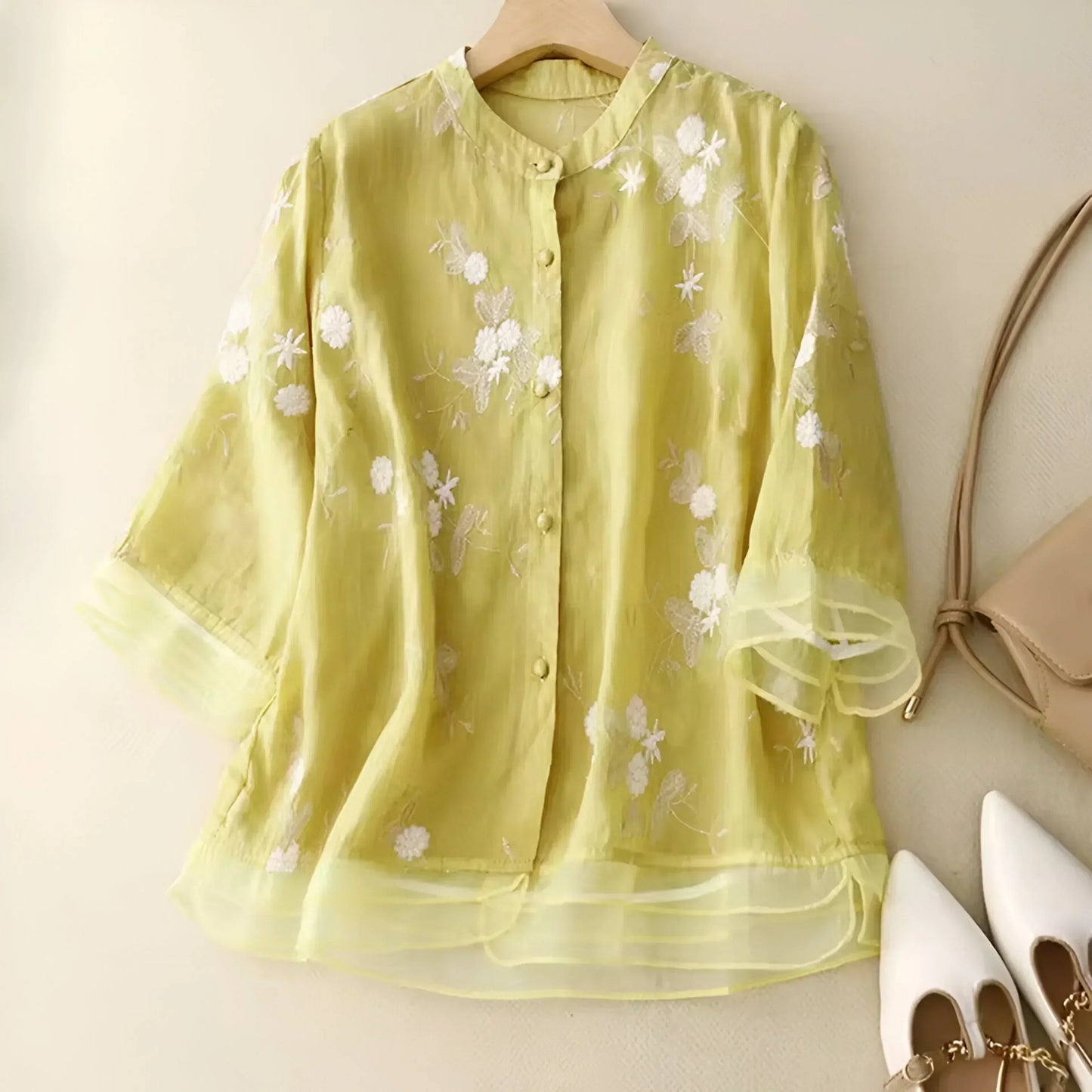 Damen Bluse – Lockerer Schnitt – Florale Stickerei – Knopfleiste – 3/4 Ärmel