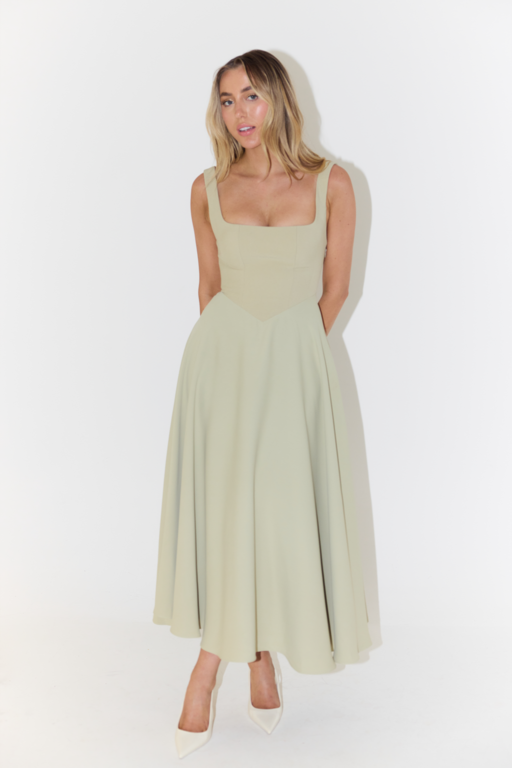Damen Midikleid – Figurbetontes Oberteil – A-Linie – Luxusstoff – Square-Ausschnitt