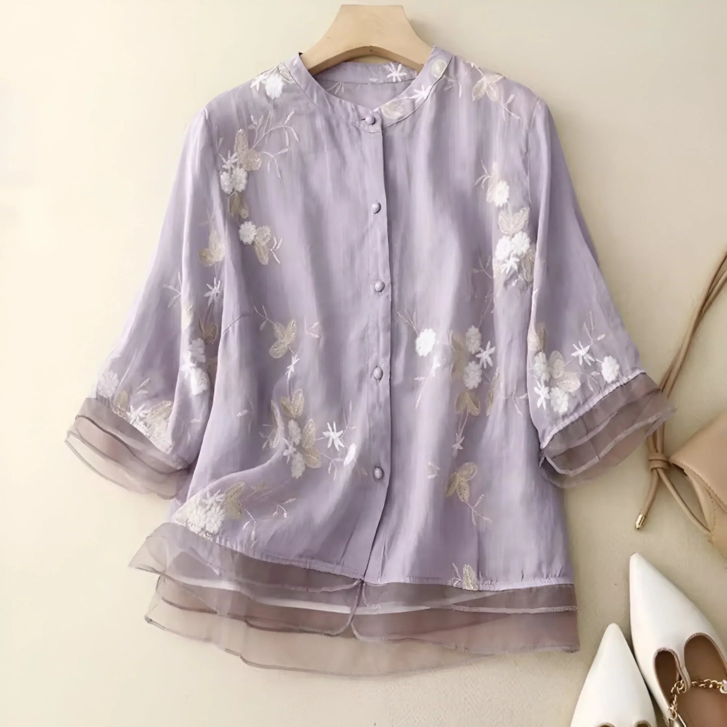 Damen Bluse – Lockerer Schnitt – Florale Stickerei – Knopfleiste – 3/4 Ärmel