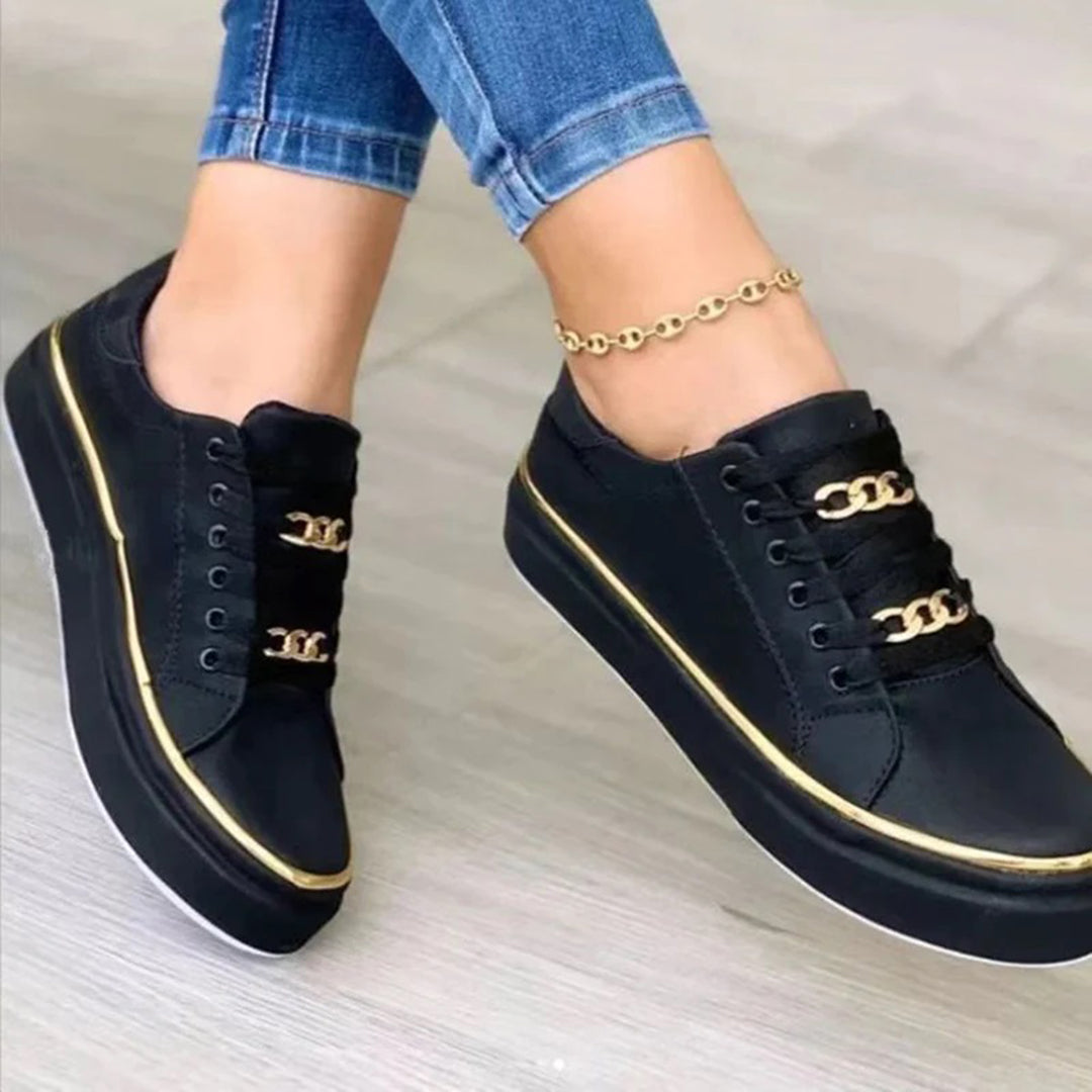 Damen Sneaker – Glattes Finish – Elegante Akzente – Bequeme Passform – Alltag