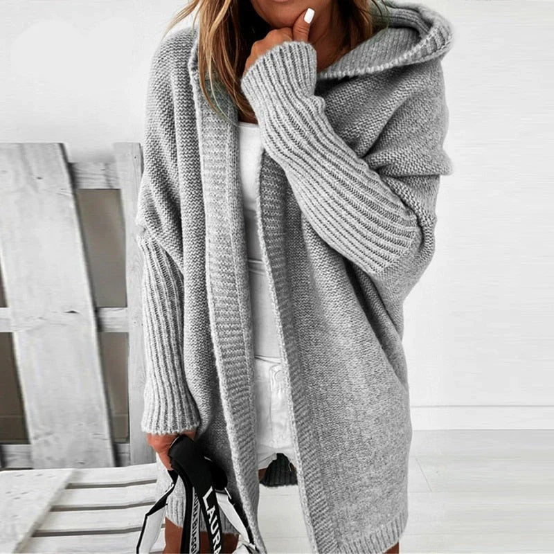 Damen Strickjacke – Oversized Passform – Wollstrick – Kapuze – Offene Front