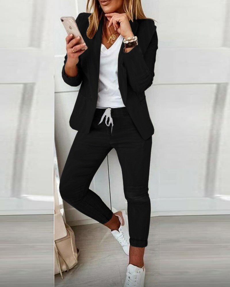 Damen Anzugset – Relaxed Fit – Atmungsaktives Material – Tapered Leg – Minimal Design