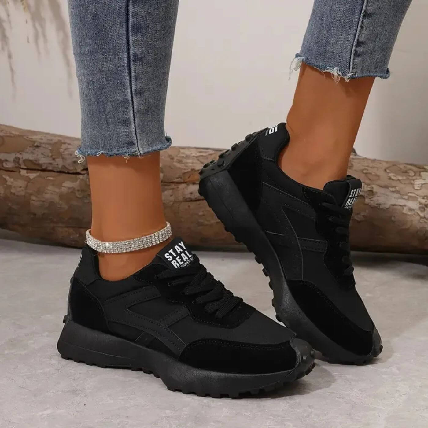 Damen Sneakers – Atmungsaktives Obermaterial – Gepolsterte Sohle – Sportlicher Schnitt