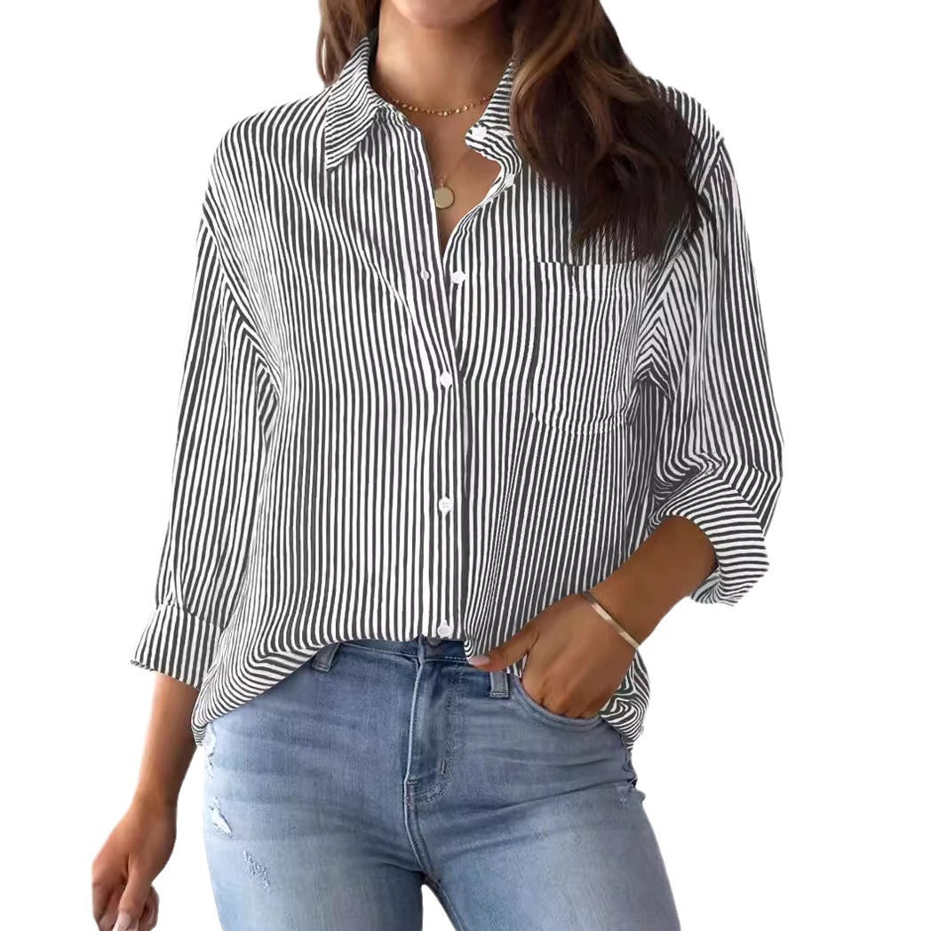 Damen Bluse – Lockerer Schnitt – Naturfasern – Gestreift mit Knopfleiste