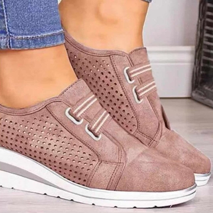 Damen Wedgesneaker – Slip-On Design – Atmungsaktiv – Rundzeh – Elastischer Einsatz