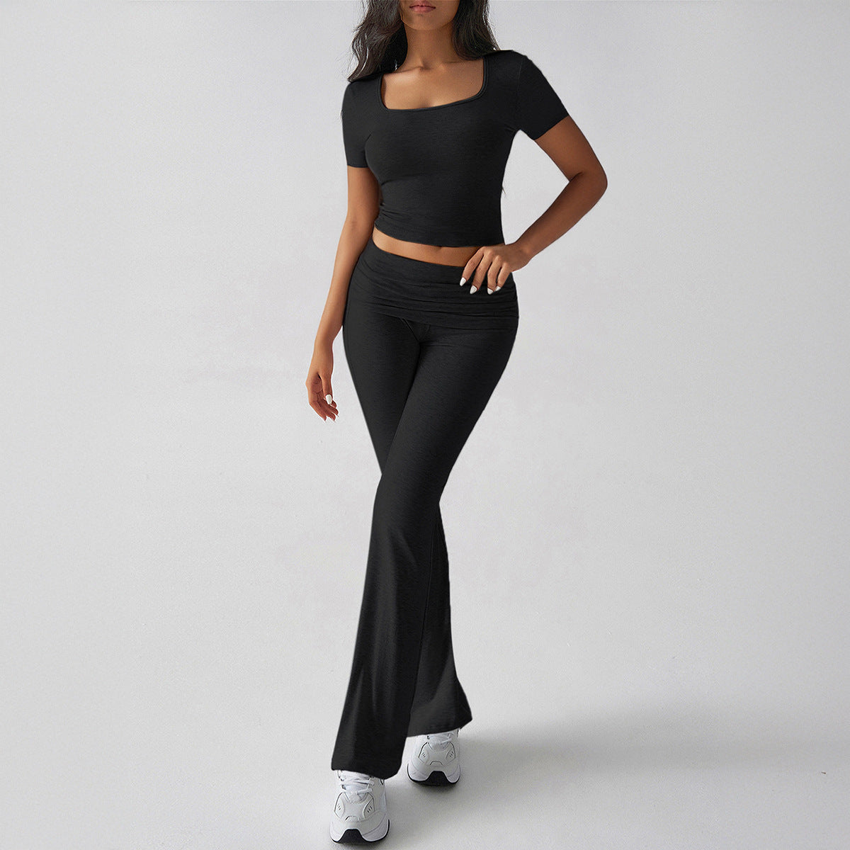 Damen Zweiteiler Set – Slim Fit Crop Top mit Square Neck – Flared Hose – Stretch Komfort