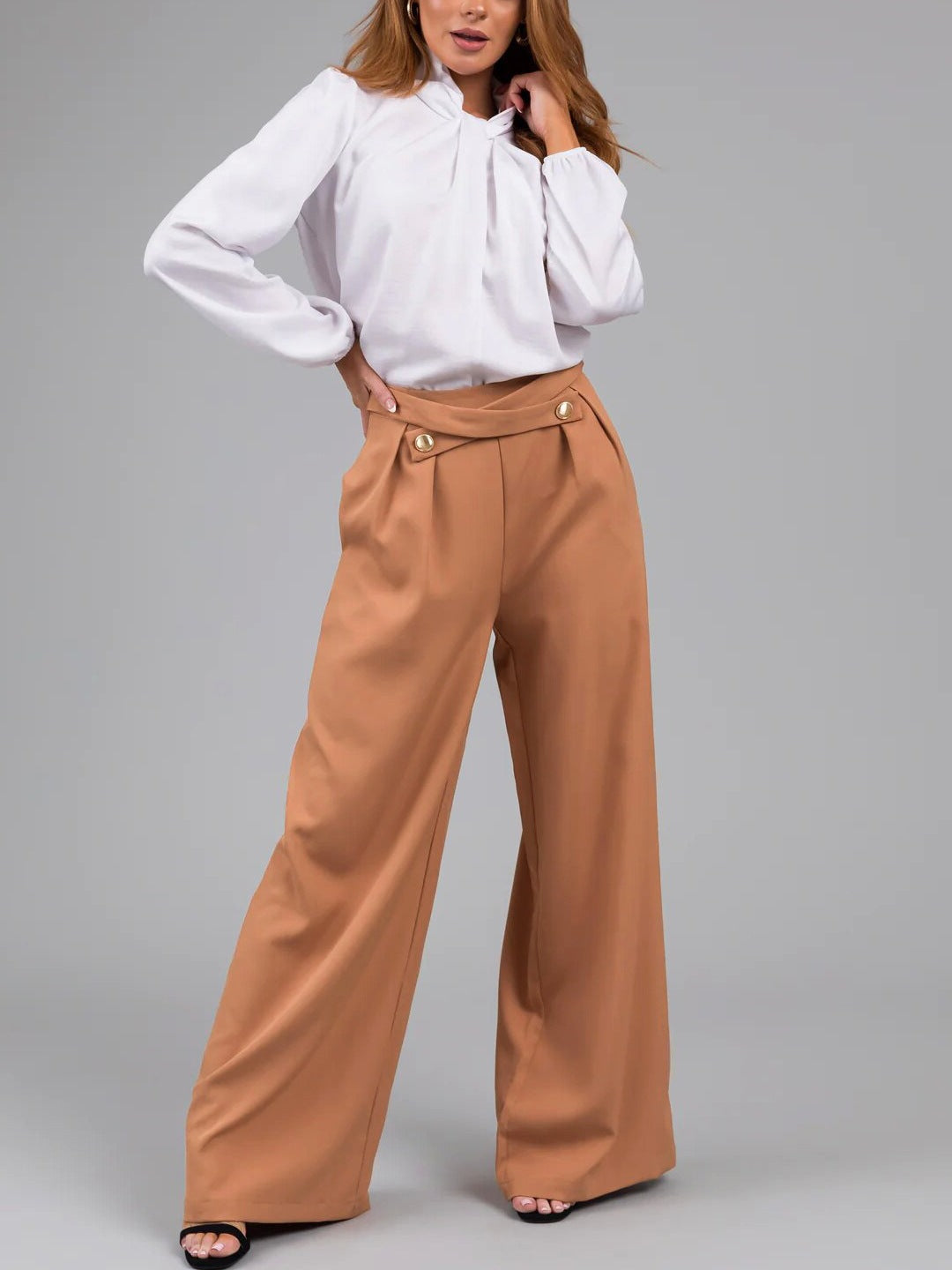 Damenhose – Weit geschnitten – Hoher Bund – Knopfdetail – Lockerer Sitz – Lang