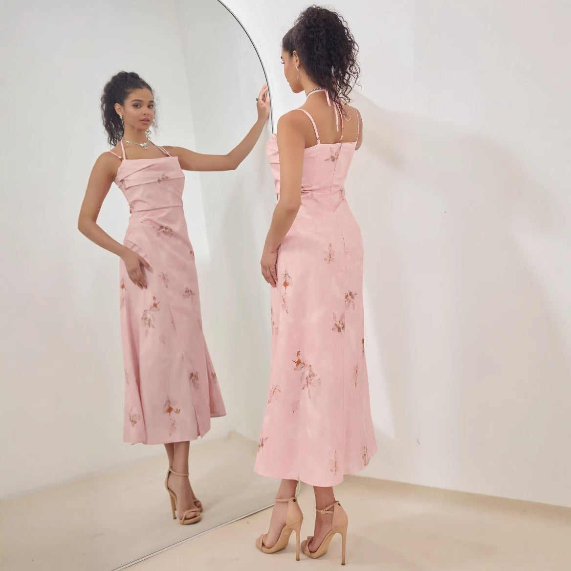 Damen Midi Kleid – A-Linie – Strappy Design – Raffung – Florales Muster – Luxus Stoff