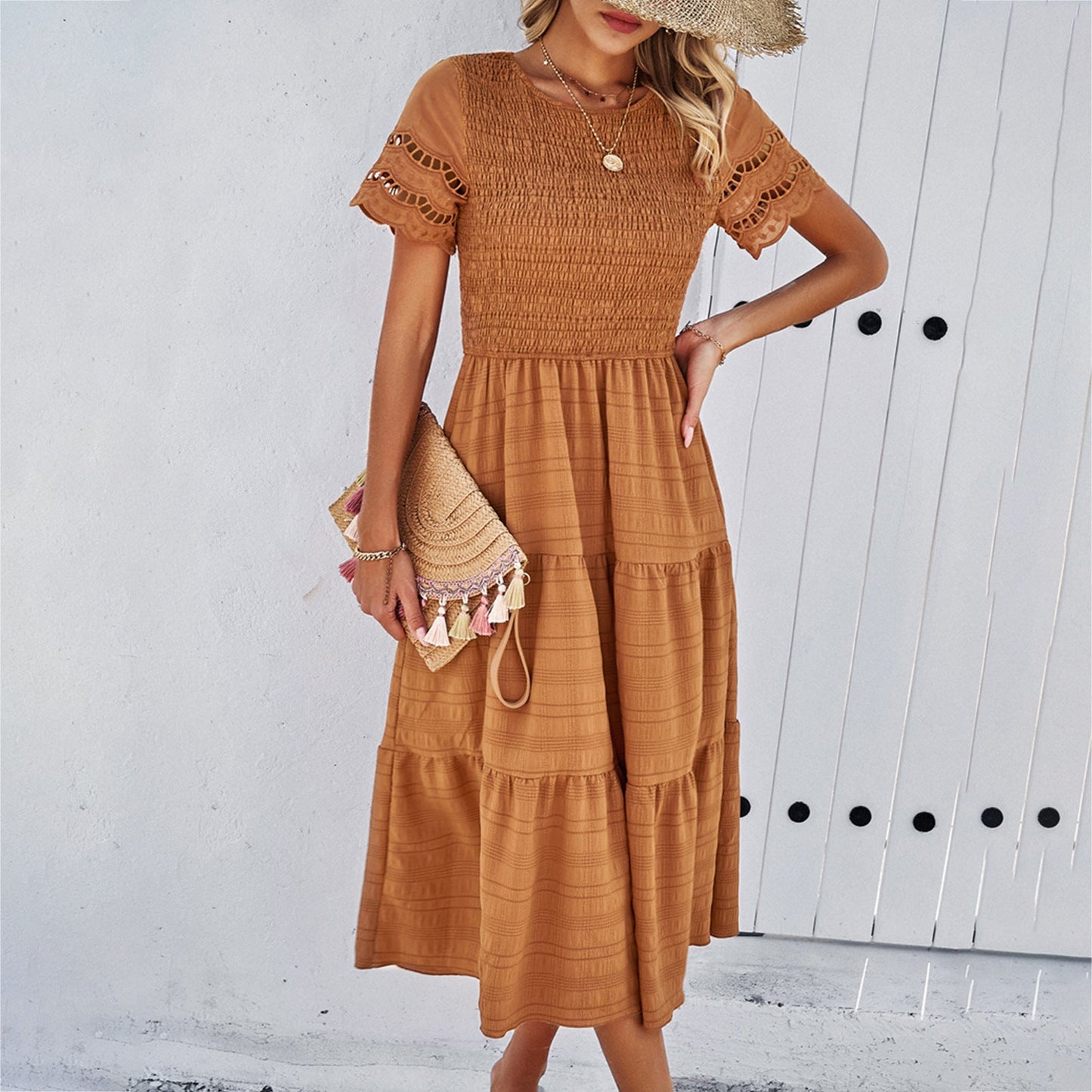 Damen Midikleid – Smock-Oberteil – Stufenrock – Cut-Out-Ärmel – Fließender Schnitt