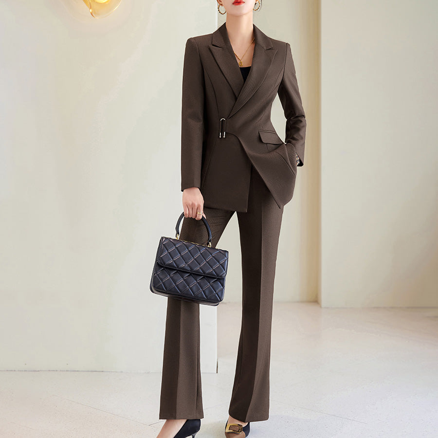 Damen Blazer – Taillierter Schnitt – Hüftlang – Edles Gewebe – Business Look