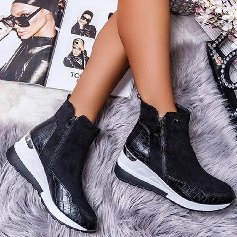 Damen Stiefeletten – Keilabsatz – Weiches Finish – Seitlicher Reißverschluss