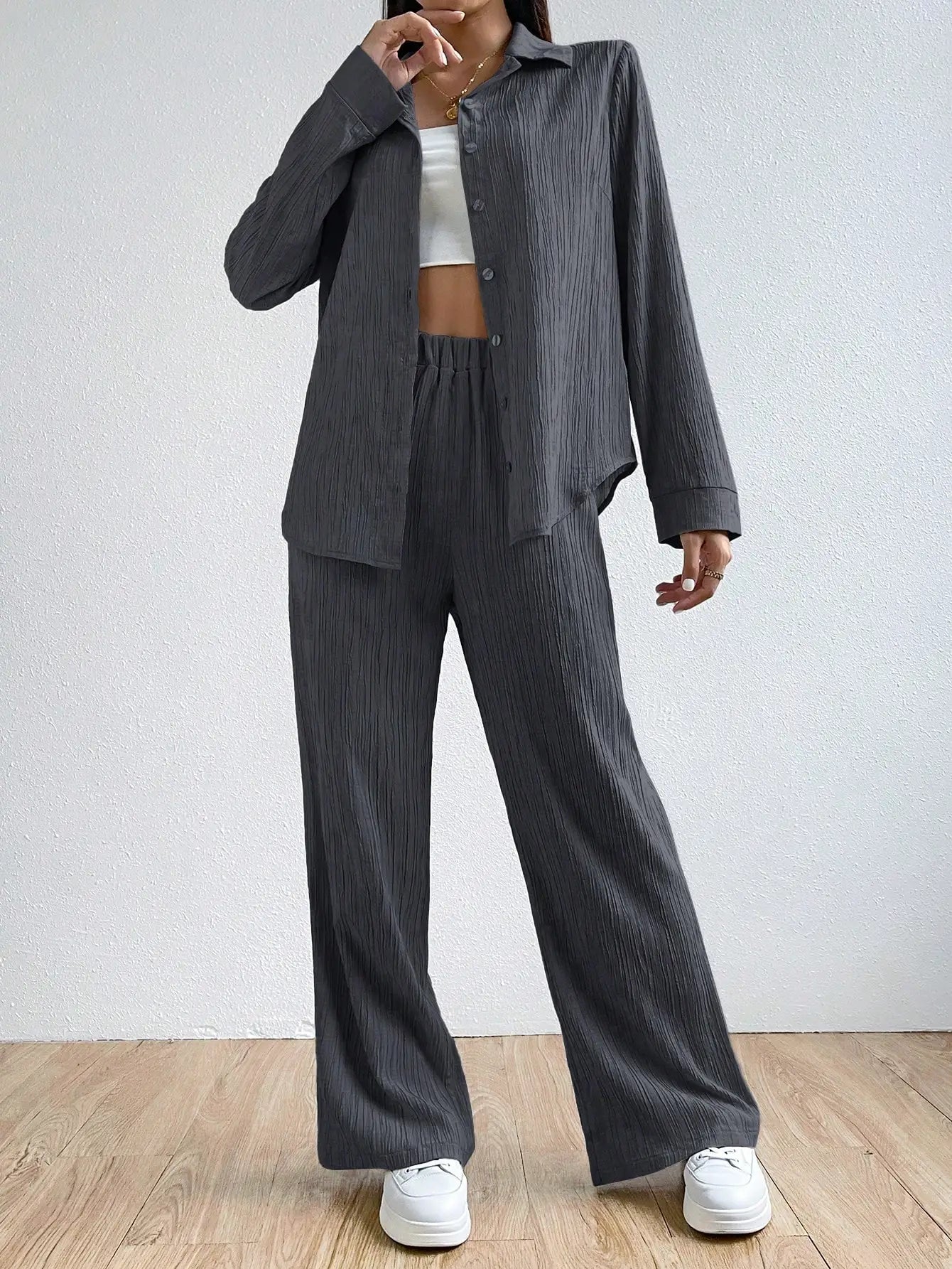 Damen Anzugset – Lockerer Schnitt – Langarm Bluse mit Knöpfen – Gerade Hose – Atmungsaktive Mischung