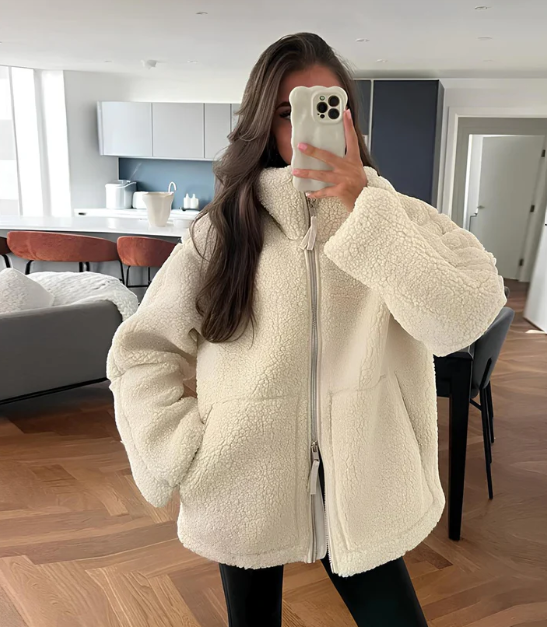 Damen Mantel – Oversized Passform – Weiches Fleece – Hoher Kragen – Reißverschluss