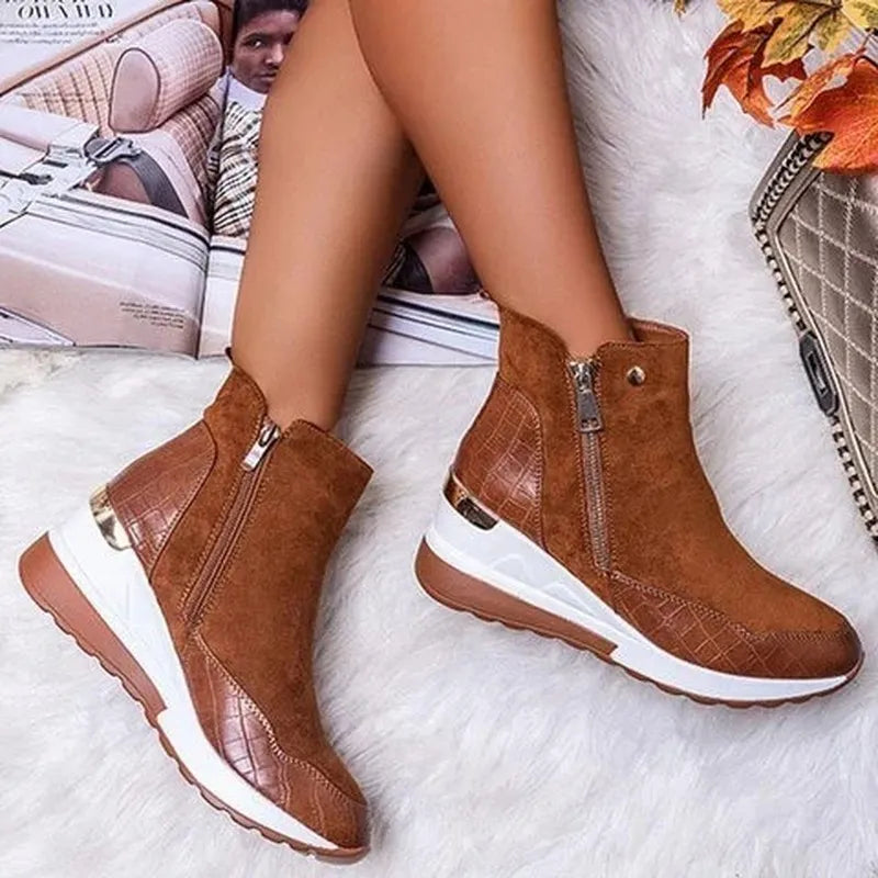 Damen Stiefeletten – Keilabsatz – Weiches Finish – Seitlicher Reißverschluss