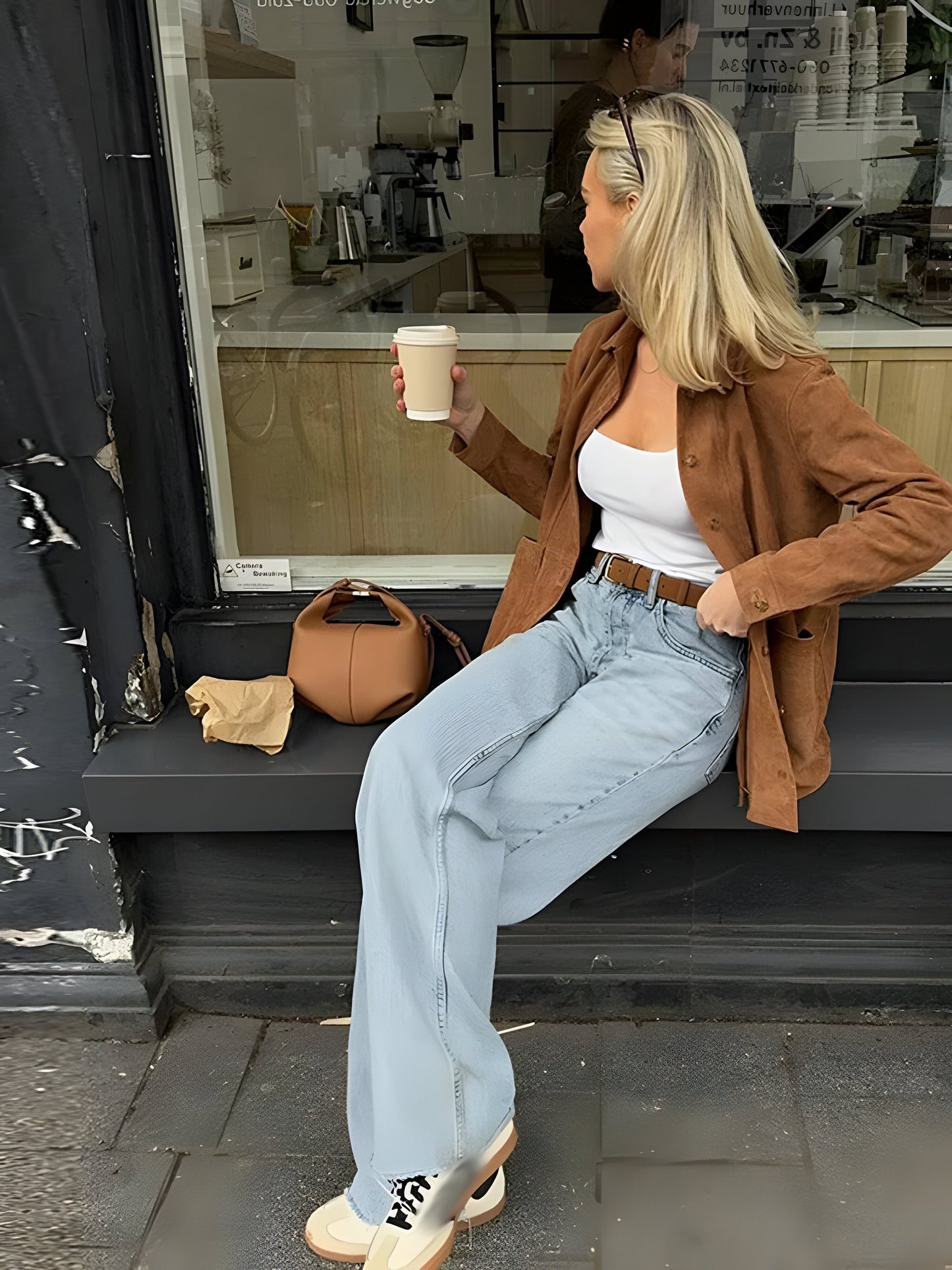 Damen Oversize Jacke – Relaxed Fit – Luxury Fabric – Knopfverschluss – Hüftlang