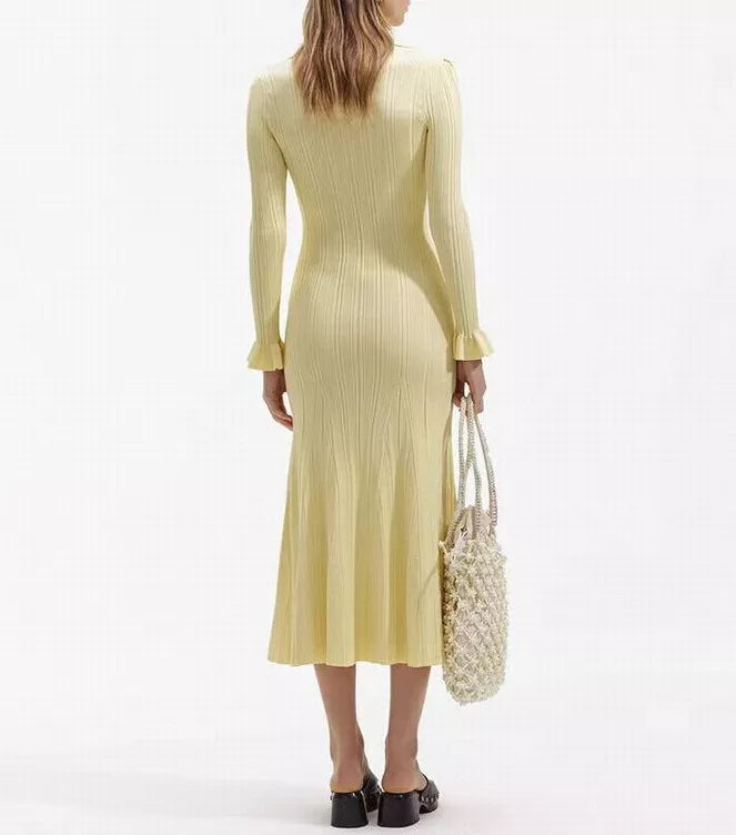 Damen Maxi Kleid – Figurbetonter Mermaid Fit – Soft Knit – Hemdkragen – Langarm