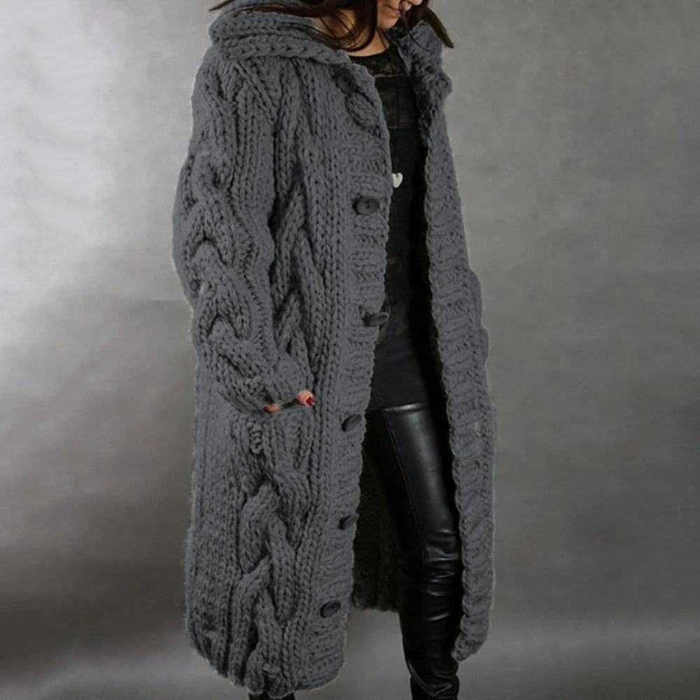 Damen Strickmantel – Oversize Passform – Grobes Zopfmuster – Mit Kapuze Langform