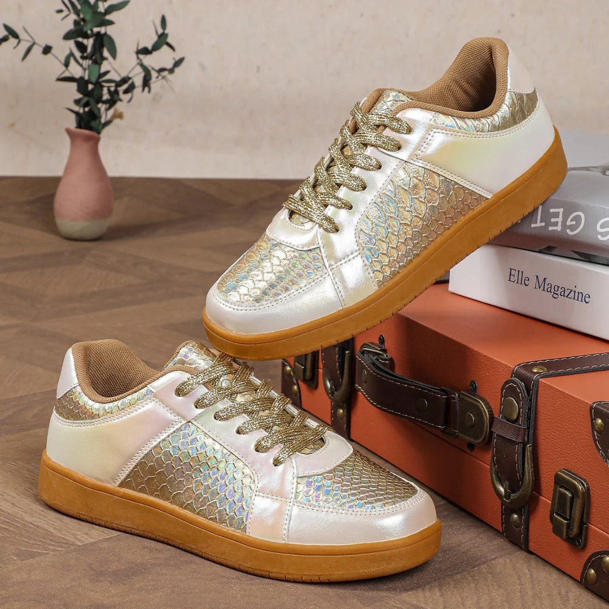 Damen Sneakers – Low Top – Chunky Sohle – Schlangenstruktur – Street Style