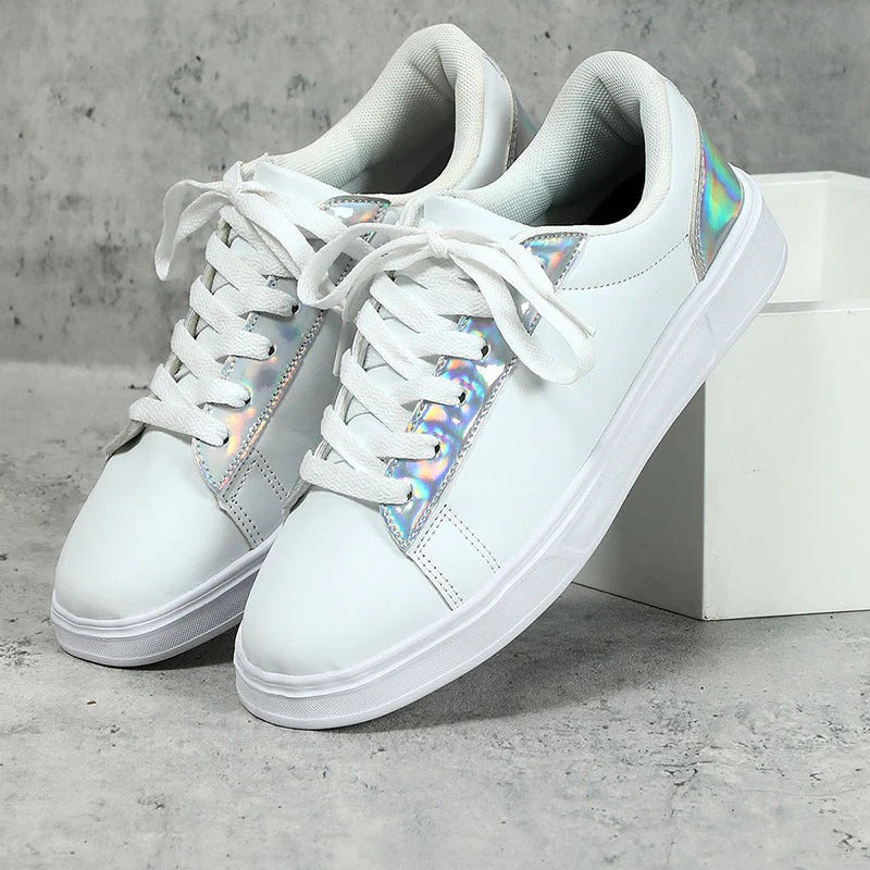 Damen Sneakers – Glattes Obermaterial – Low Top – Gepolsterter Schaft – Schnürung