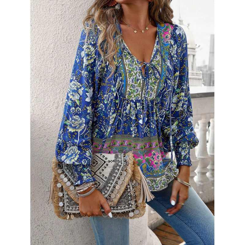 Damen Bluse – Flowy Fit – V-Ausschnitt mit Bindeband – Boho Print – Lange Ärmel