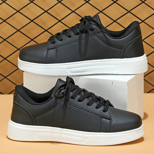 Damen Sneakers – Glattes Obermaterial – Low Top – Gepolsterter Schaft – Schnürung
