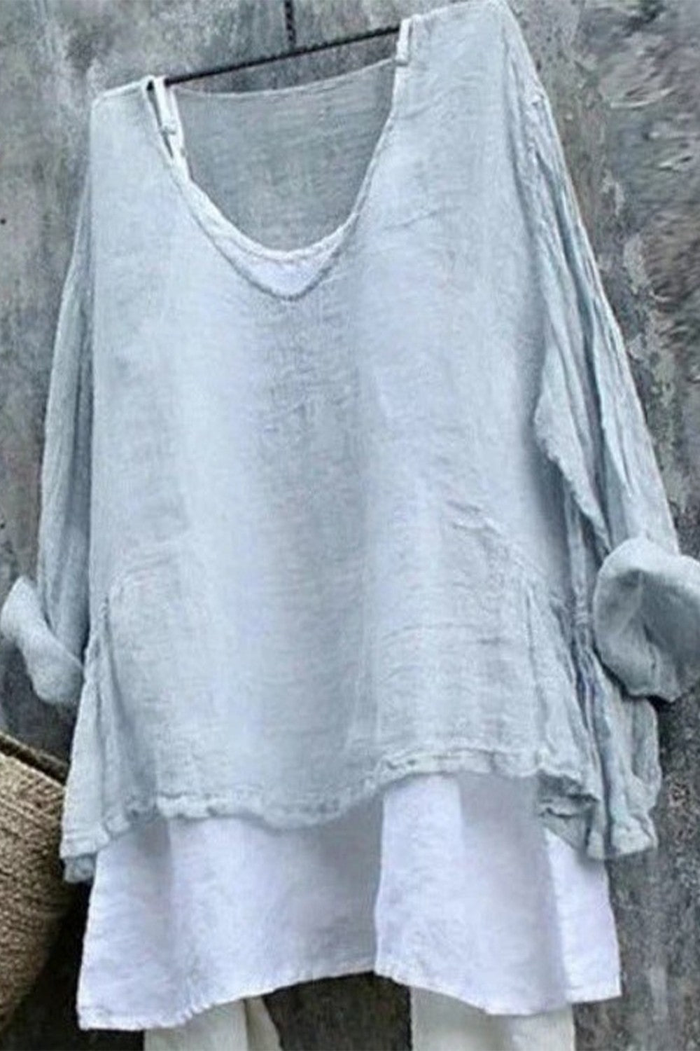 Damen Langarmshirt – V-Ausschnitt – Lockerer Schnitt – Atmungsaktive Naturfasern