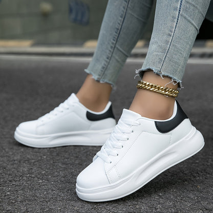 Damen Sneakers – Low-Top – Kunstleder – Schnürung – Bequeme Laufsohle