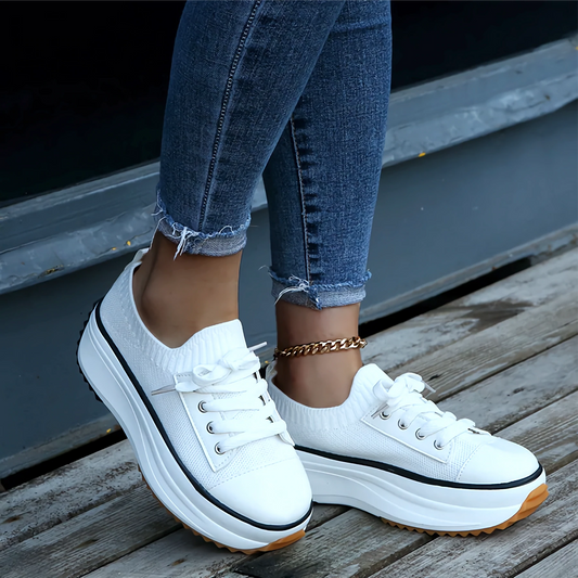 Damen Sneakers – Soft Knit – Plateau-Sohle – Atmungsaktiv – Schnürdesign – Casual