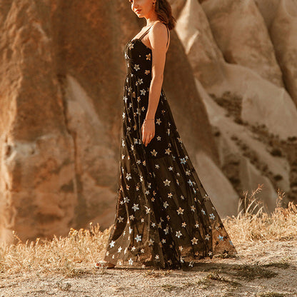 Damen Abendkleid – Schlanke Passform – Tülloptik – Stern Applikationen – Bodenlang
