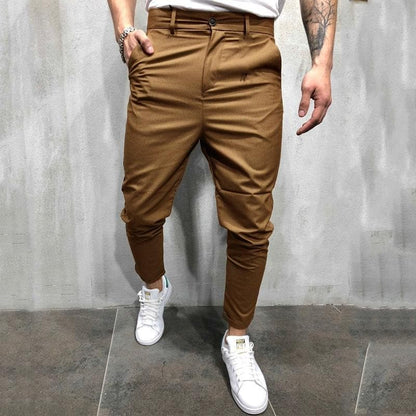 Herren Tapered Hose – Relaxed Fit – Elastischer Bund – Knopfverschluss – Atmungsaktives Gewebe