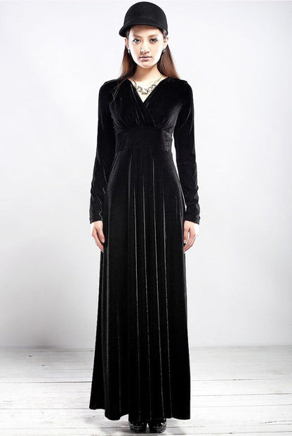 Damen Abendkleid – Langarm – V-Ausschnitt – Wickeloptik – Bodenlang aus Samt