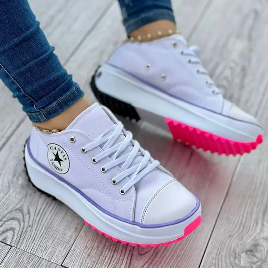 Damen Plateau-Sneaker – Low-Top – Atmungsaktives Gewebe – Schnürung – Chunky-Sohle