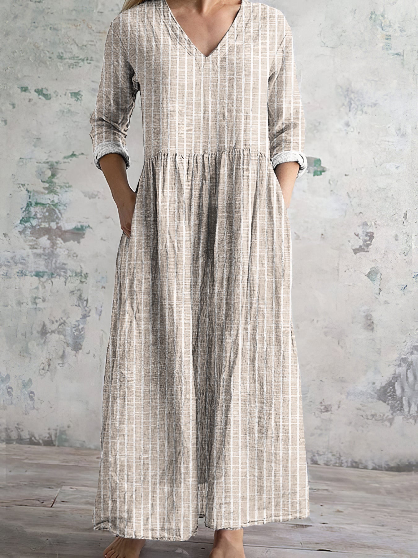 Damen Maxikleid – Naturfasern – Lockere Passform – V-Ausschnitt – Langarm – Gestreift