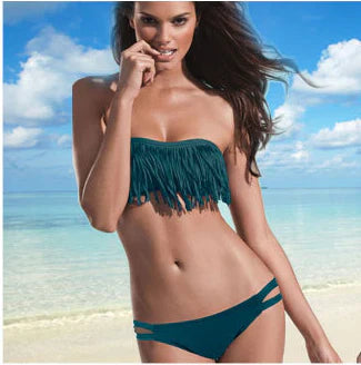 Damen Bikini Set – Bandeau Top mit Fransen – Low Rise – Cut-Out Seiten