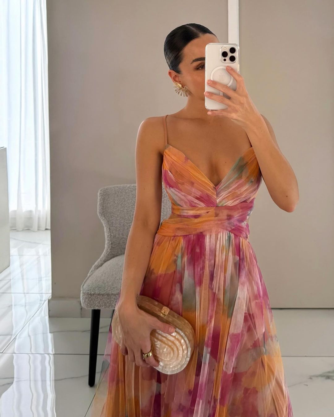 Damen Maxikleid – Figurbetontes Oberteil – Luftiger Rock – Eleganter Schnitt