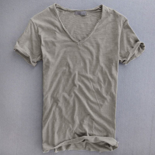 Herren T-Shirt – V-Ausschnitt – Natürliche Fasern – Weicher Strick – Standard Fit – Kurzarm