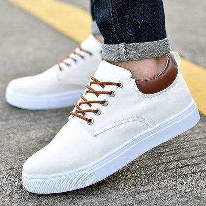 Herren Sneakers – Low Top – Atmungsaktives Gewebe – Lederakzent – Bequeme Passform