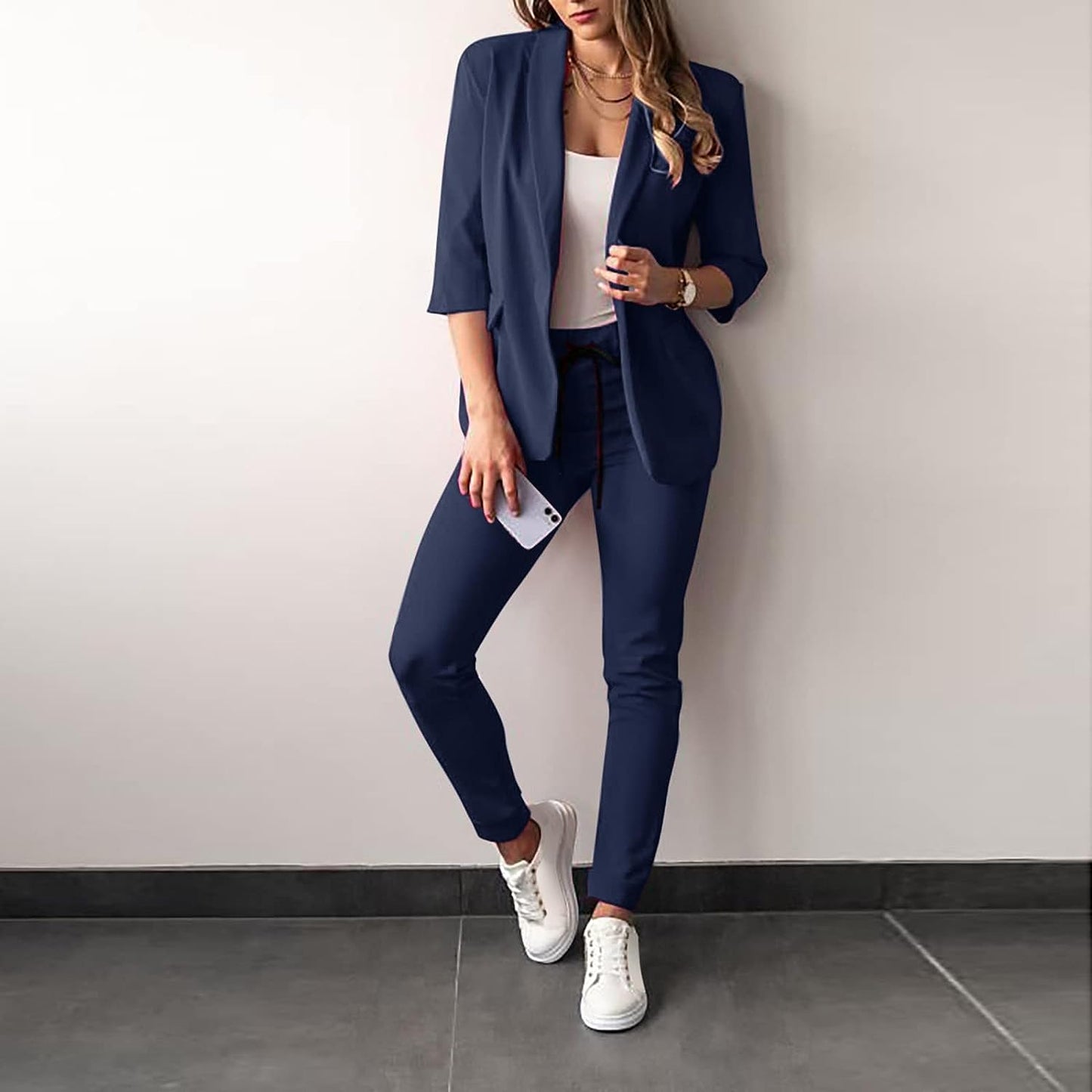 Damen Anzug Set – Taillierter Blazer – Slim Fit Hose – Atmungsaktiver Luxusstoff