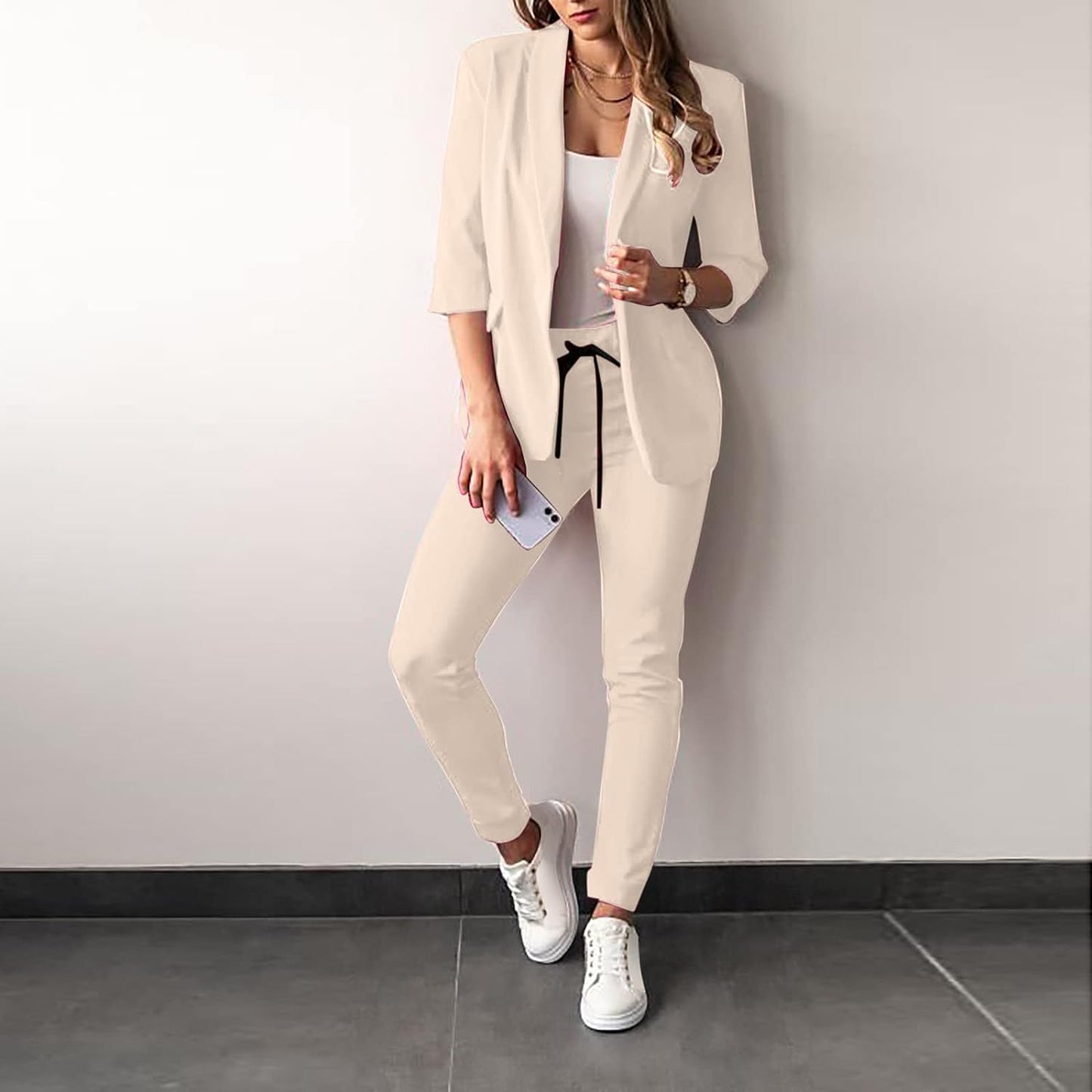 Damen Anzug Set – Taillierter Blazer – Slim Fit Hose – Atmungsaktiver Luxusstoff