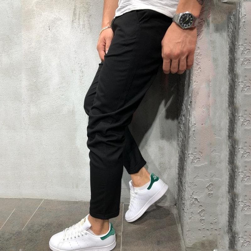 Herren Tapered Hose – Relaxed Fit – Elastischer Bund – Knopfverschluss – Atmungsaktives Gewebe