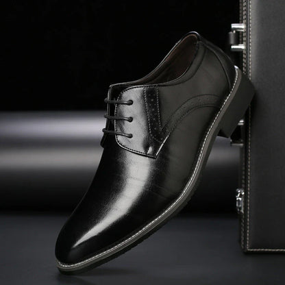 Herren Business Schnürschuhe – Glattleder – Brogue Muster – Klassische Passform