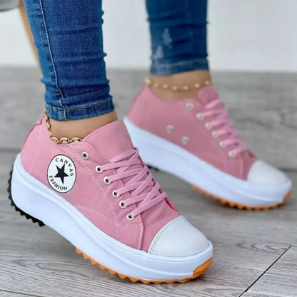 Damen Plateau-Sneaker – Low-Top – Atmungsaktives Gewebe – Schnürung – Chunky-Sohle