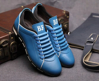 Herren Sneaker – Schlanke Passform – Weiches Obermaterial – Dekorative Schnürung