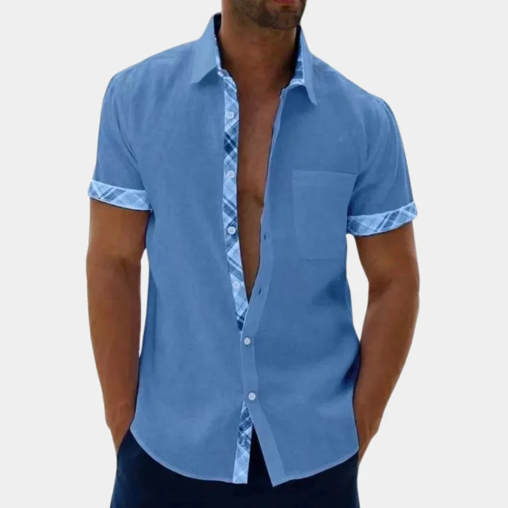 Herren Kurzarmhemd – Relaxed Fit – Atmungsaktives Gewebe – Knopfleiste mit Karodetail